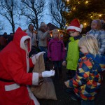 Adventsmarkt in Schweindorf, Dorfplatz vor dem Dorfgemeinschaftshaus "Oll School", 29.11.2015